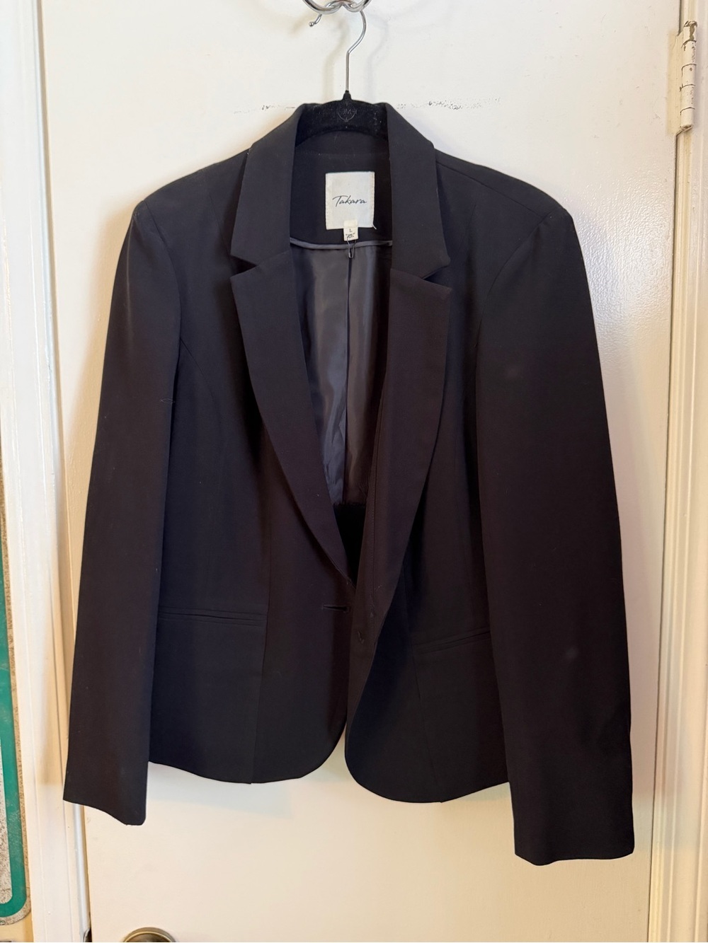 Takara Black Women's Single-Button Tailored Blazer